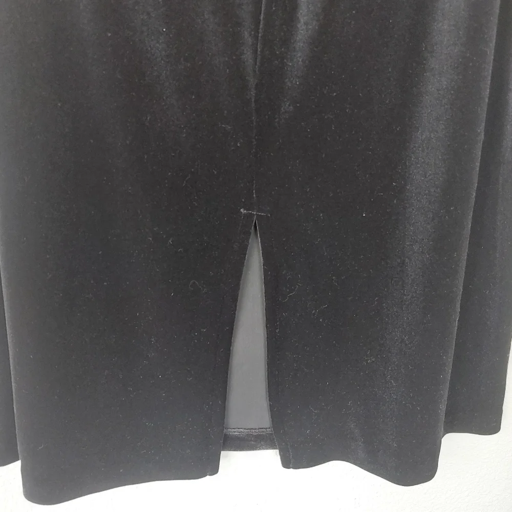 Clio II Vintage‎ Black Velvet Skirt Size 2X